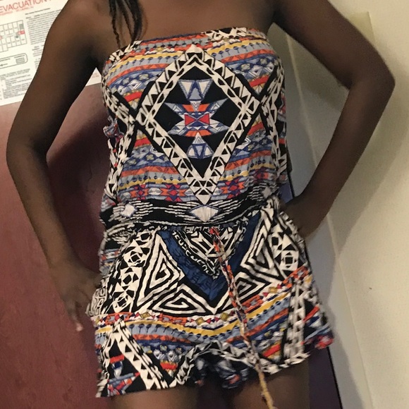 Tribal print romper size small - Picture 1 of 4